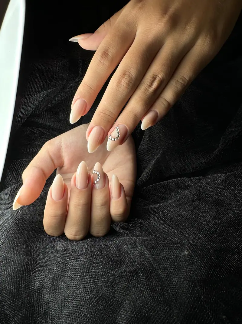 Avlu Arts nail art çalışması 35