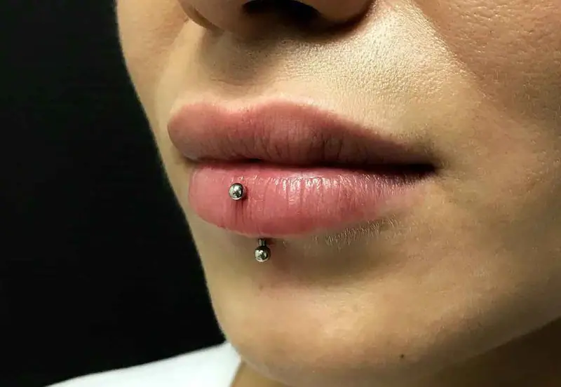 Avlu Arts piercing çalışması 11